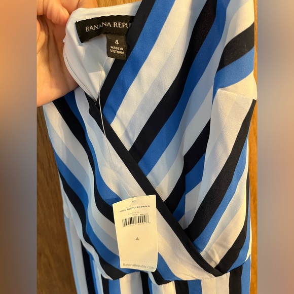 NWT Banana Republic Stripe Tiered Maxi Dress Blue Black White  SIZE 4 - Picture 5 of 9